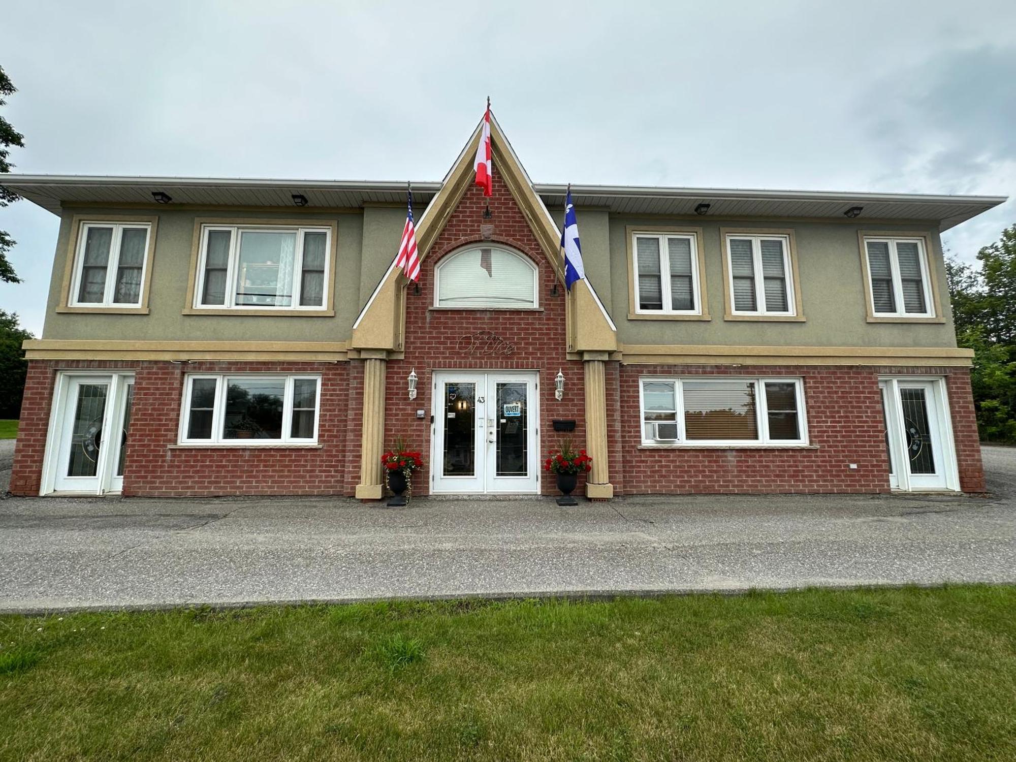 Motel Le Refuge Sherbrooke Exterior foto