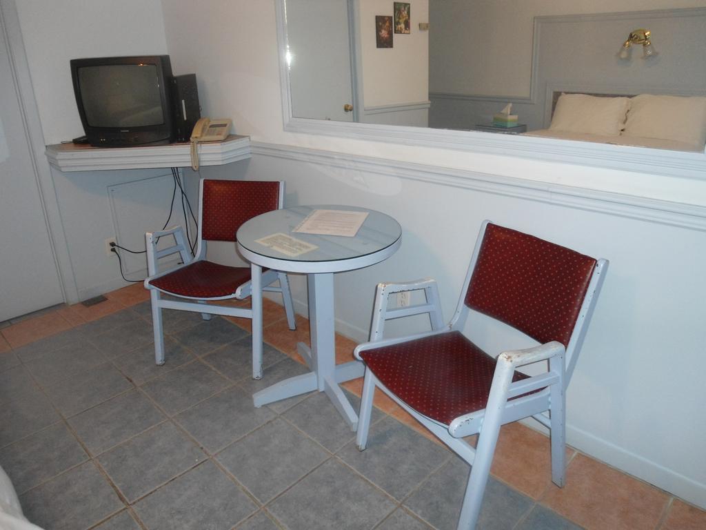 Motel Le Refuge Sherbrooke Exterior foto